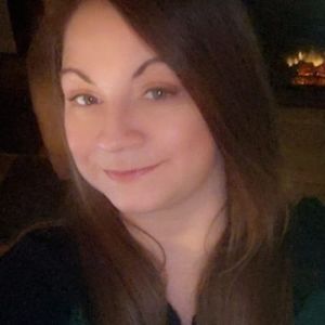 Meet your Posher, Leslie